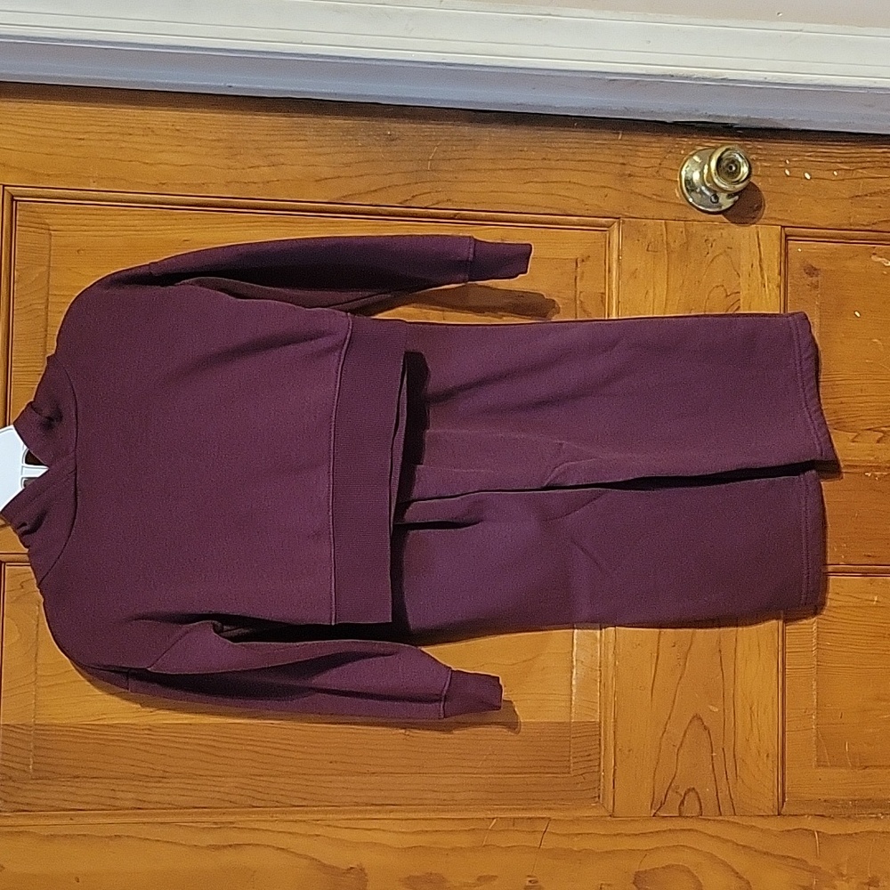 Athletic works sweatsuit. Color Marroon. Size pants 6 6x shirt size 4/5.
